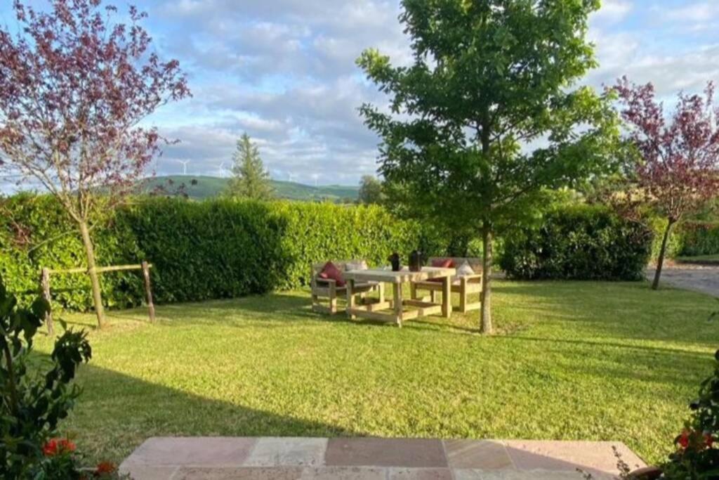 Tinahely Yellow Heights Accommodation מראה חיצוני תמונה